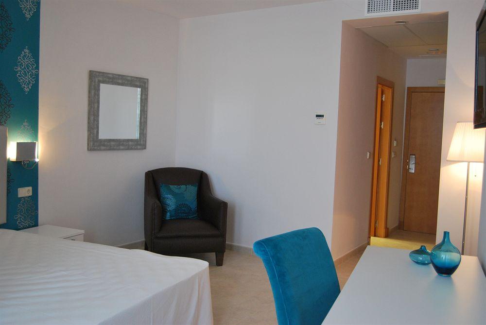 Hotel Costa Conil By Fuerte Group Conil De La Frontera Ngoại thất bức ảnh