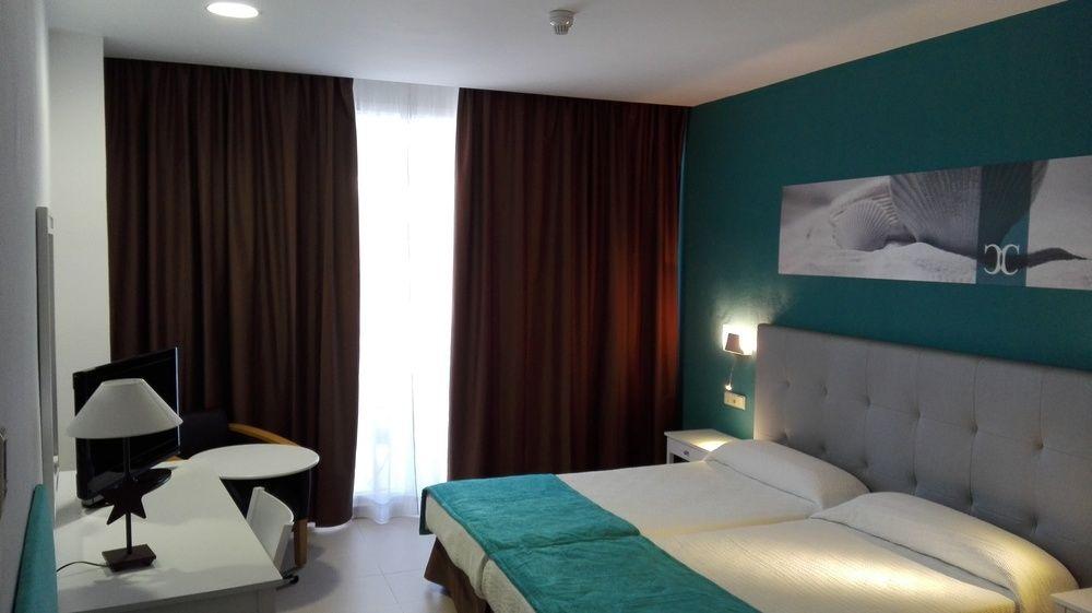 Hotel Costa Conil By Fuerte Group Conil De La Frontera Ngoại thất bức ảnh