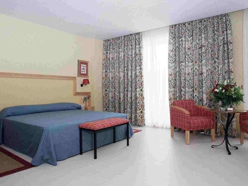 Hotel Costa Conil By Fuerte Group Conil De La Frontera Ngoại thất bức ảnh